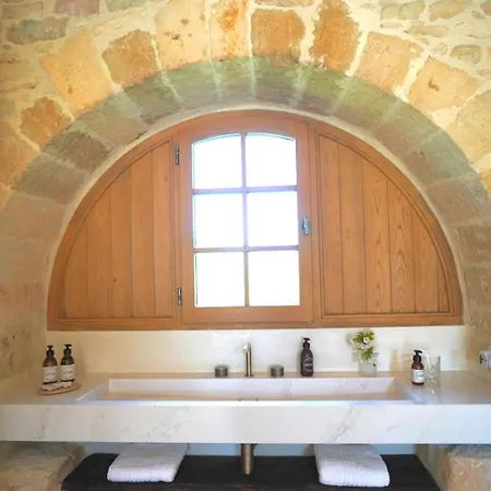 Maison Lou Piade - Exclusive 1852 Country Estate *