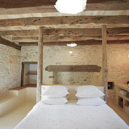 Resort Maison Lou Piade Your Luxury Farm & Confidential Place To In