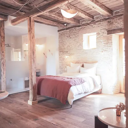 Maison Lou Piade - Exclusive 1852 Country Estate *