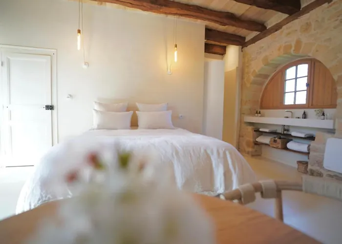 Maison Lou Piade - Exclusive 1852 Country Estate Resort