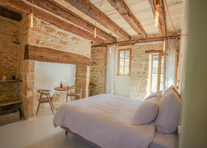 Maison Lou Piade - Exclusive 1852 Country Estate